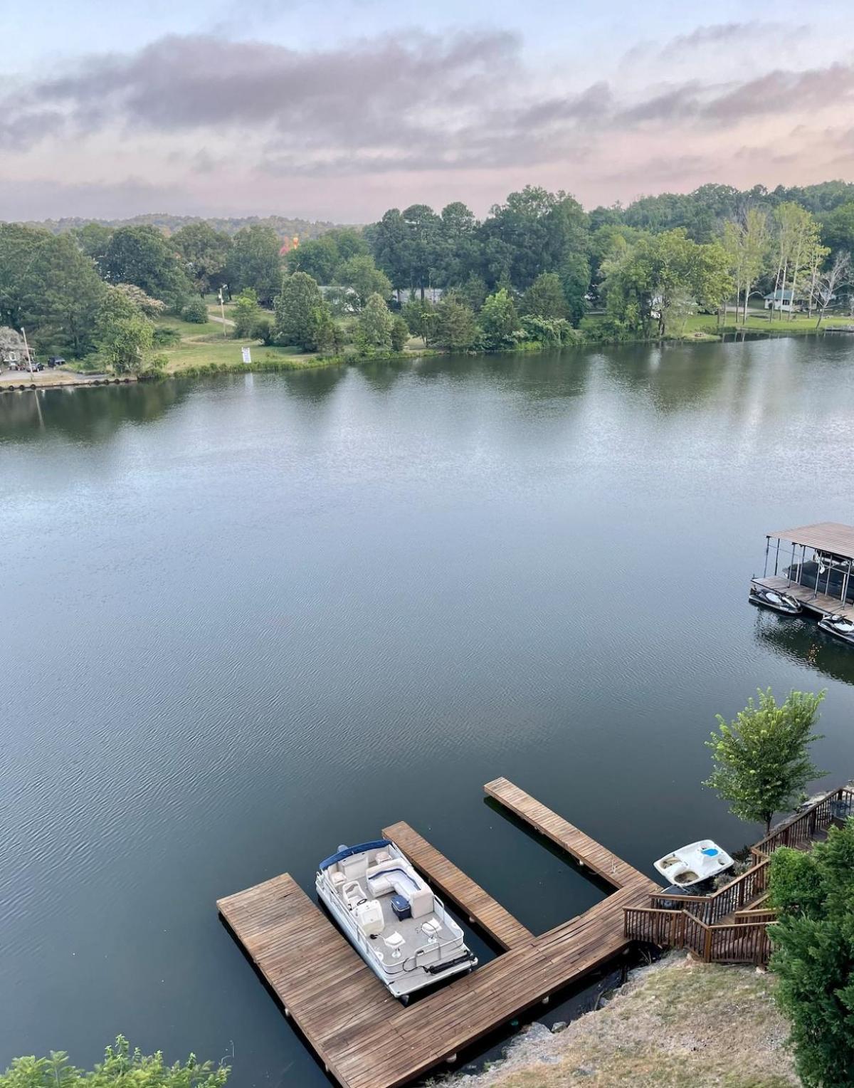 Brooklynn'S Bay, Elegant Lakefront Condo Retreat Hot Springs Exterior foto
